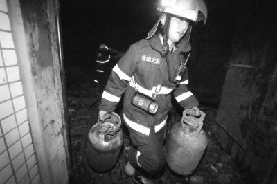 三亿体育手机版-
2020年最新 一个户型的二十个可能 厉害了设计师(图2) 三亿体育官网