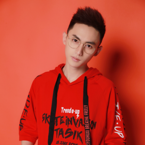 三亿体育|手写签名设计,还为写欠好名字苦恼?来这里帮你设计爆款!(图2) 三亿体育